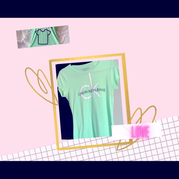 Pastel Green Calvin Klein T-shirt. - Picture 1 of 3